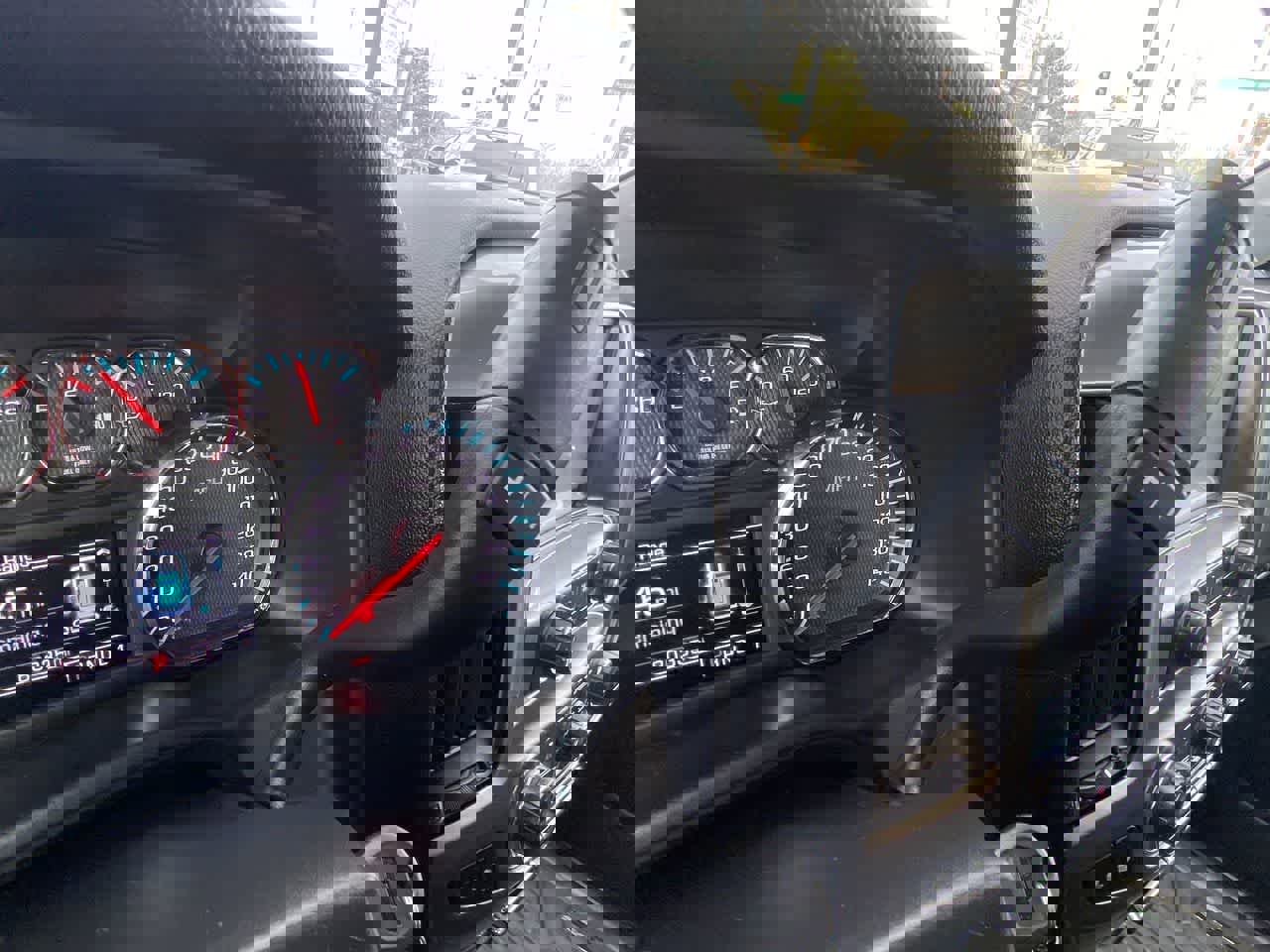 Used 2019 Chevrolet Silverado 2500 LT w/ LT Convenience Package image 20