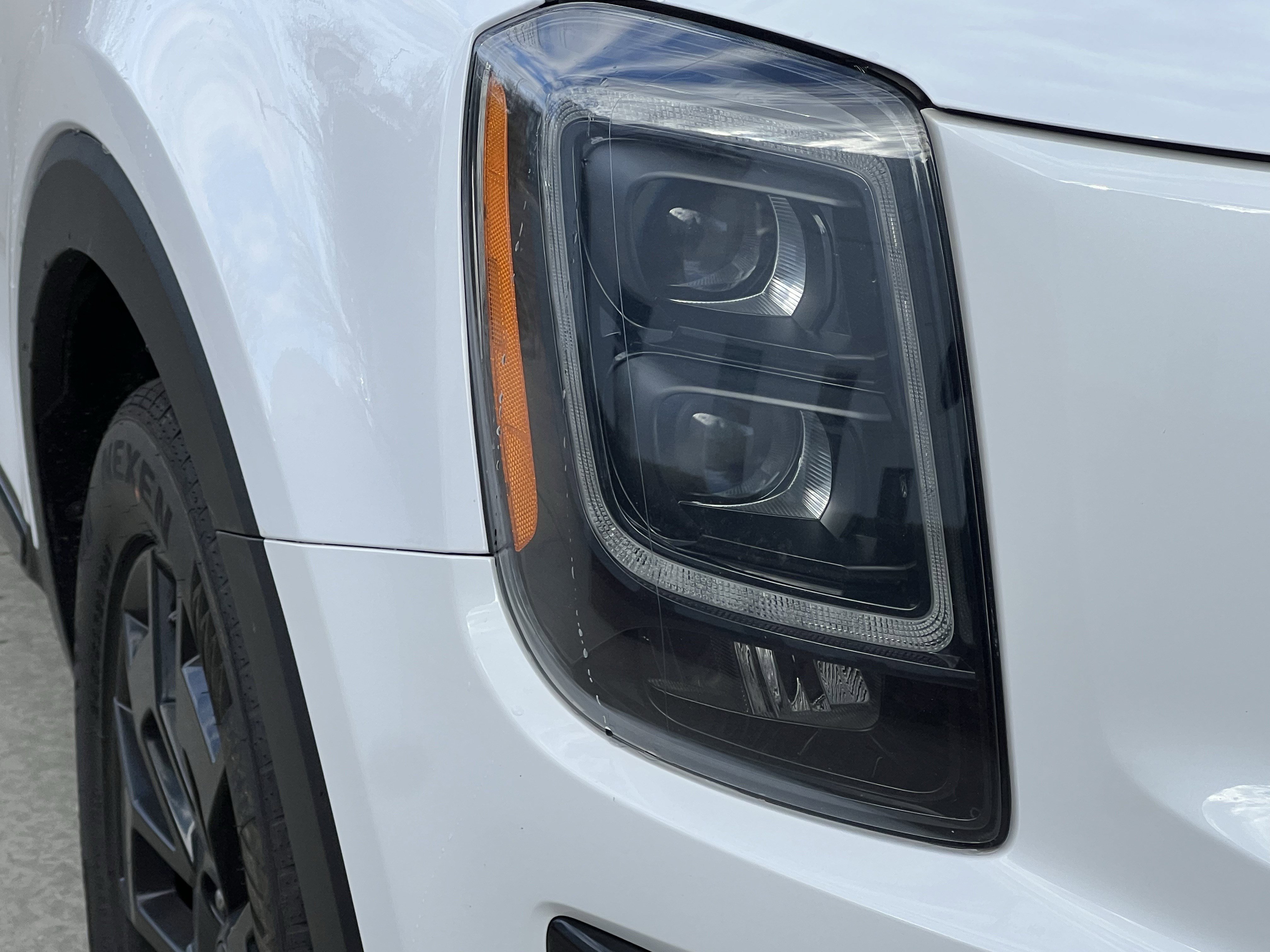 Used 2022 Kia Telluride EX w/ EX Premium Package image 11