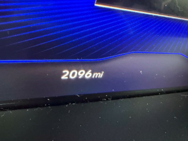 Used 2025 Volkswagen Jetta SE w/ Sunroof Package FWD image 9