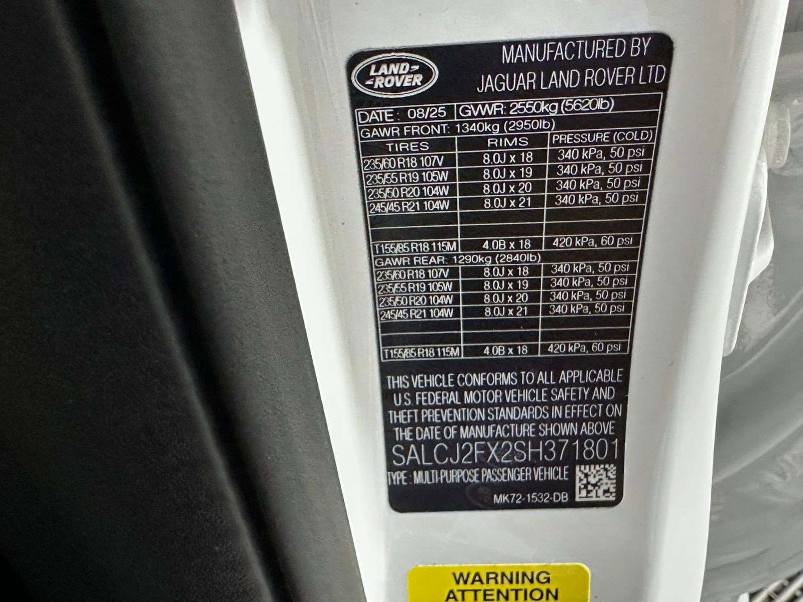 Used 2025 Land Rover Discovery Sport S image 20