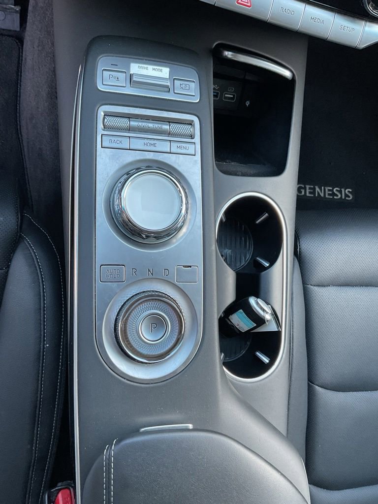 Used 2025 Genesis GV70 2.5T image 16