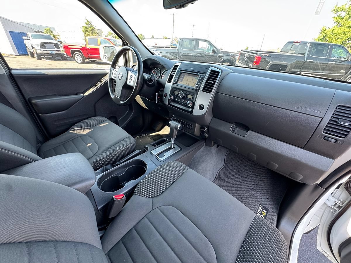 Used 2019 Nissan Frontier PRO-4X AWD/4WD image 26