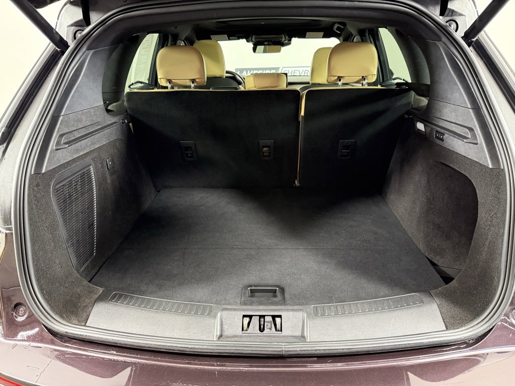 Used 2023 Lincoln Corsair Reserve w/ Equipment Group 201A image 11