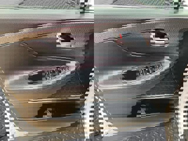 Used 2020 Hyundai Santa Fe SEL w/ Convenience Package image 15