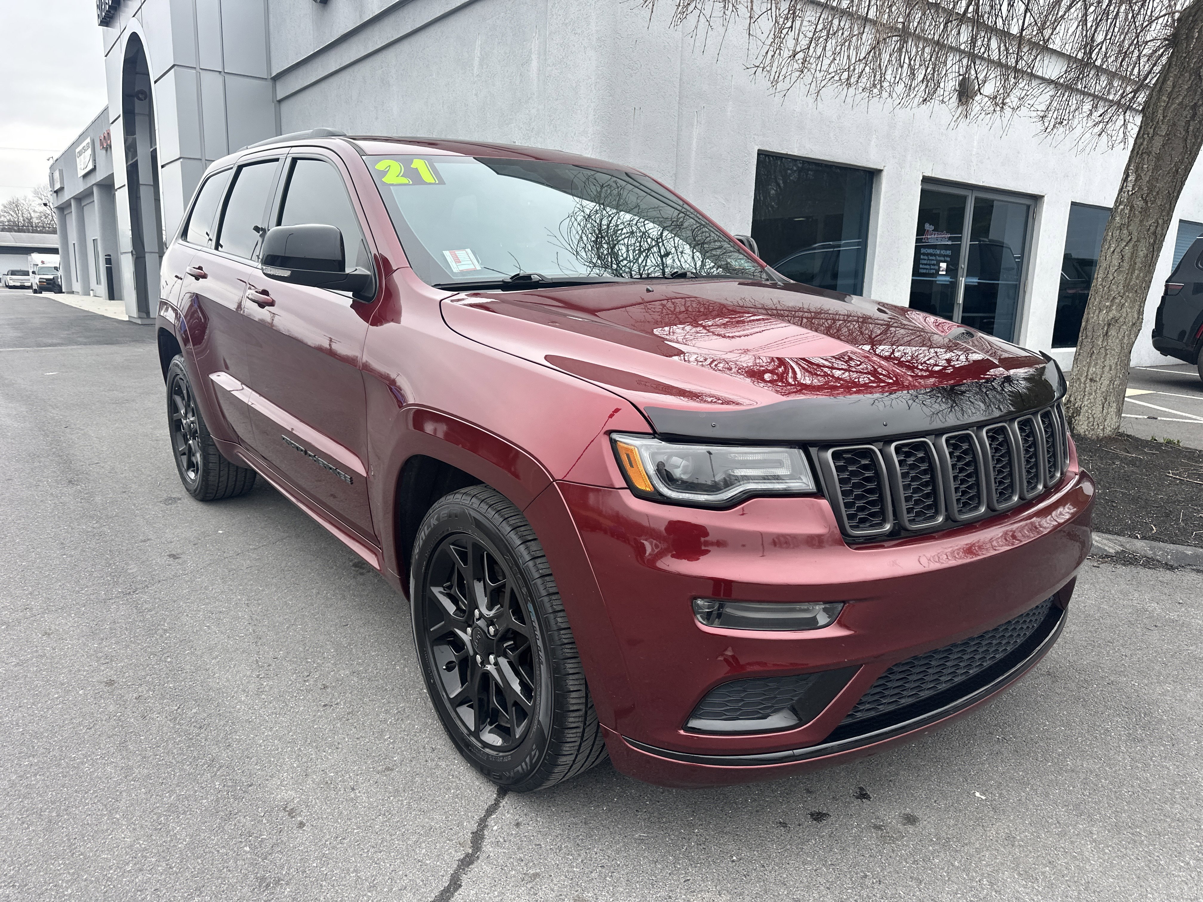 Used 2021 Jeep Grand Cherokee Limited X RWD image 1