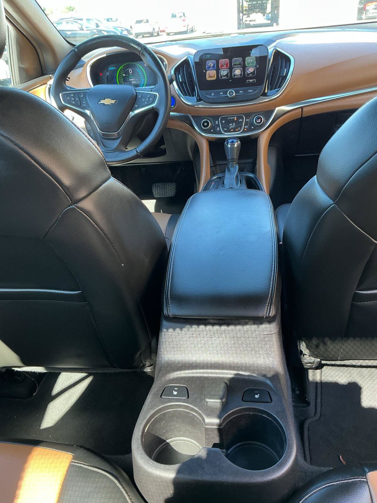 Used 2018 Chevrolet Volt Premier w/ Driver Confidence Package FWD image 23
