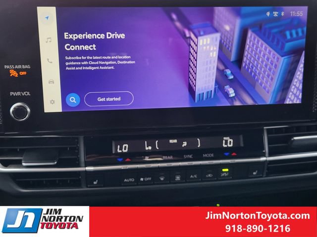 Used 2025 Toyota Sienna XLE Woodland Edition AWD/4WD image 18