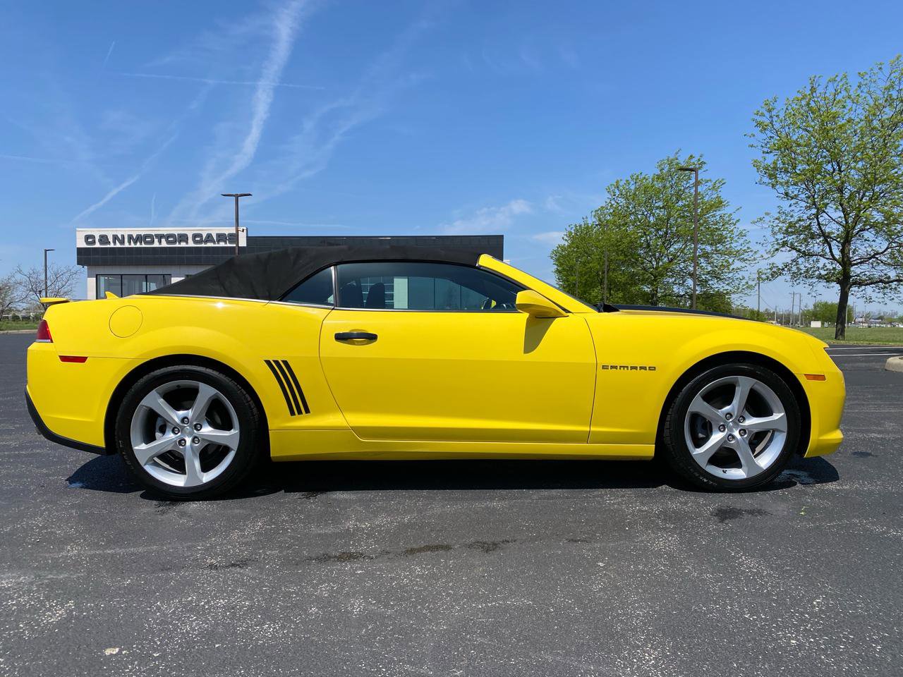 Used 2015 Chevrolet Camaro LT RWD image 8