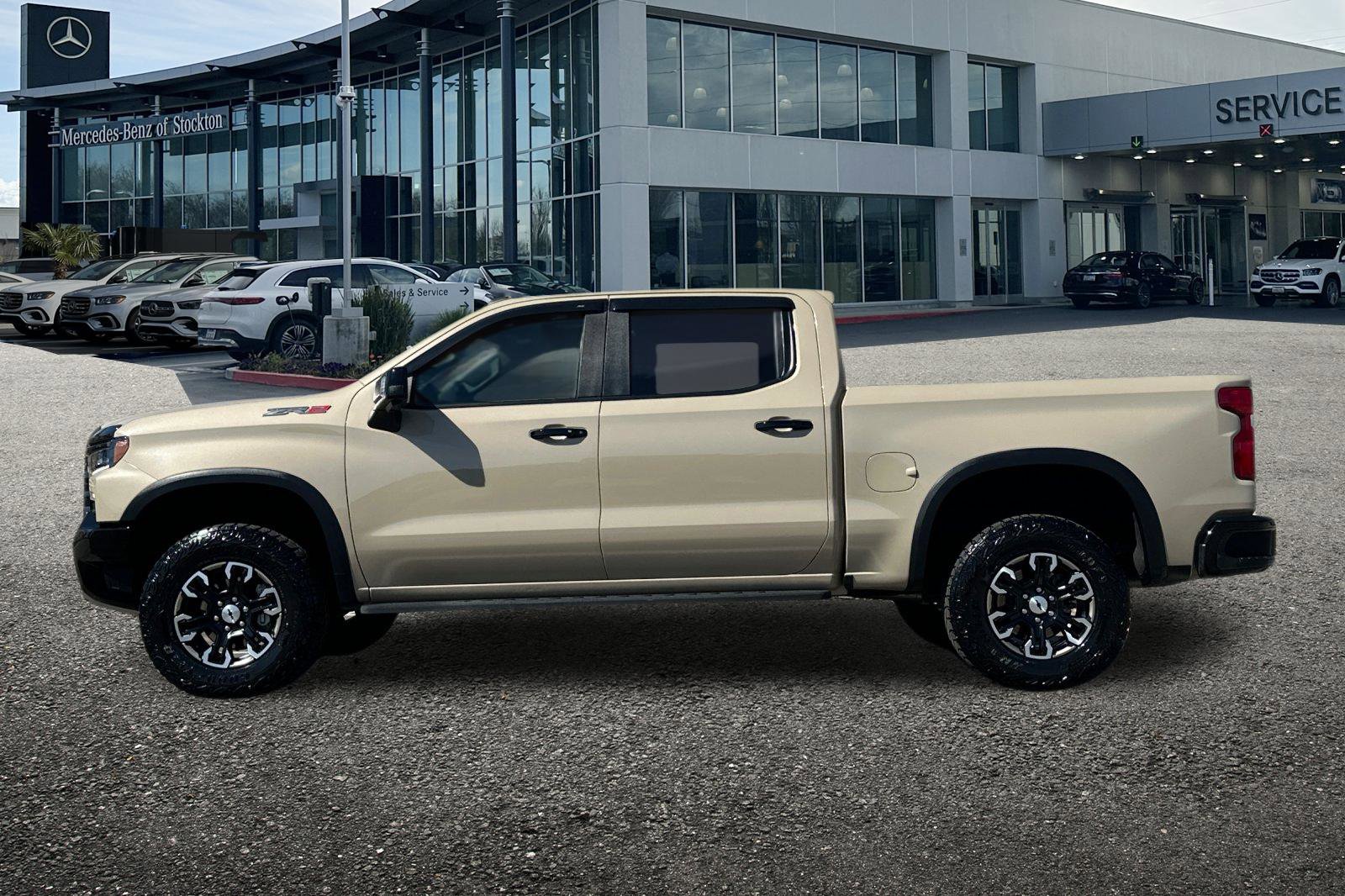 Used 2022 Chevrolet Silverado 1500 ZR2 image 7