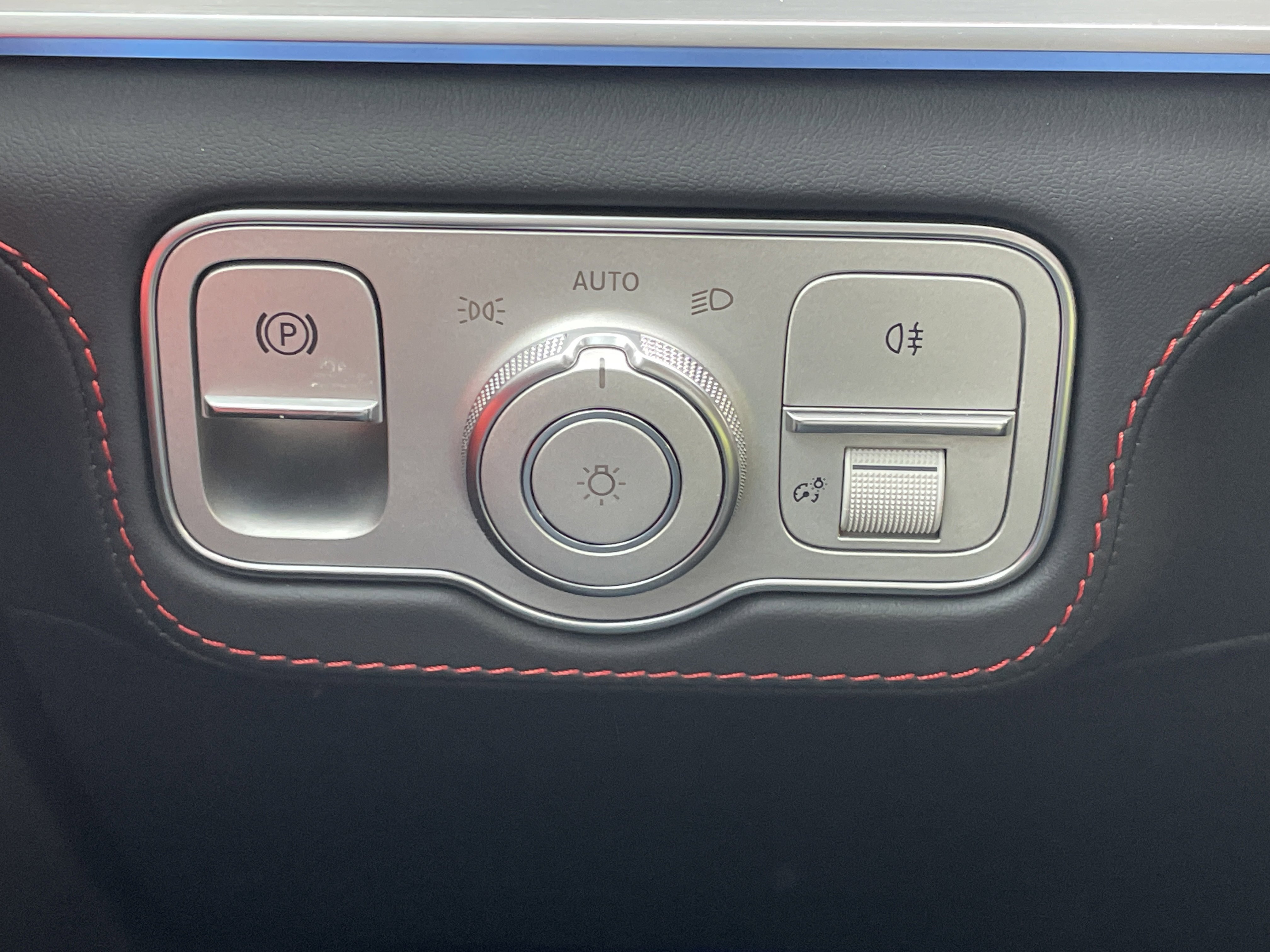 Certified 2024 Mercedes-Benz GLE 53 AMG 4MATIC image 24