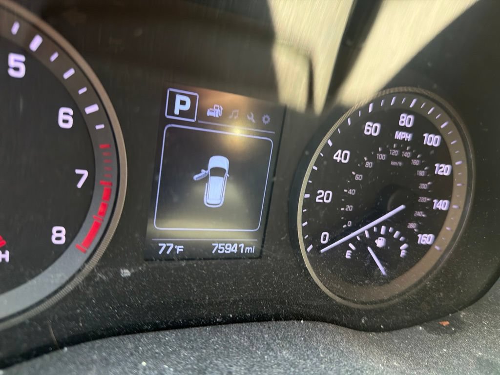 Used 2017 Hyundai Tucson SE w/ SE Popular Package 02 AWD/4WD image 3