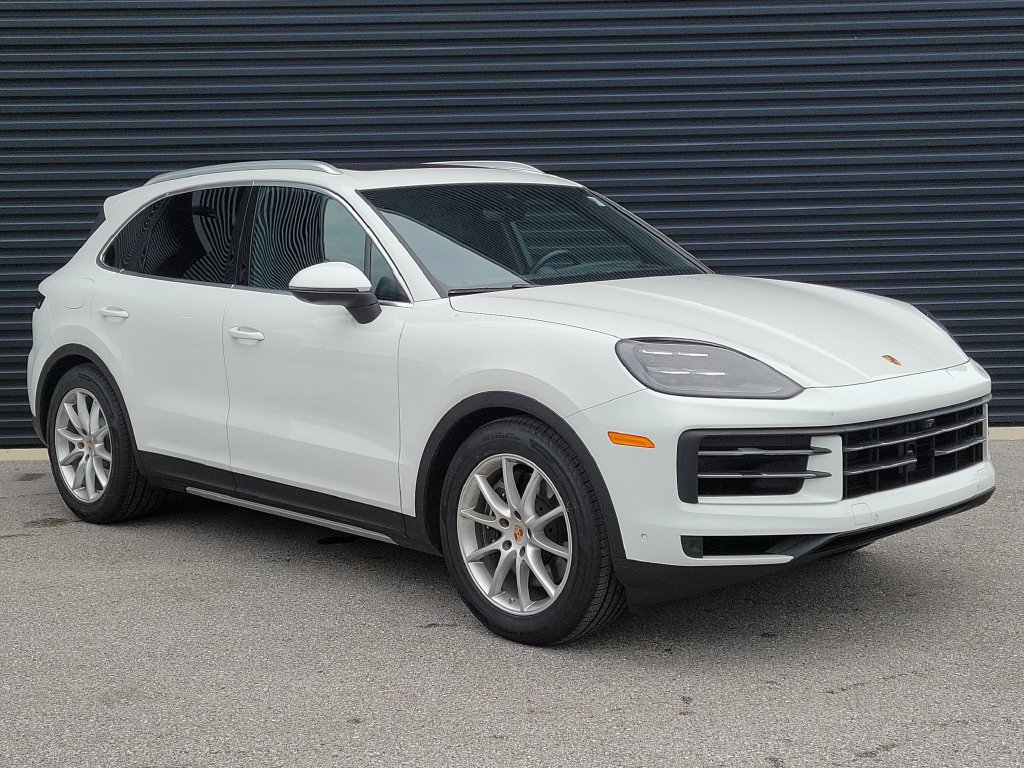 Certified 2026 Porsche Cayenne AWD/4WD image 9