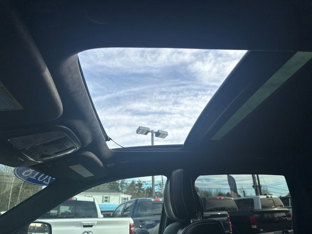 Used 2018 Jeep Grand Cherokee SRT w/ Trailer Tow Group IV image 25