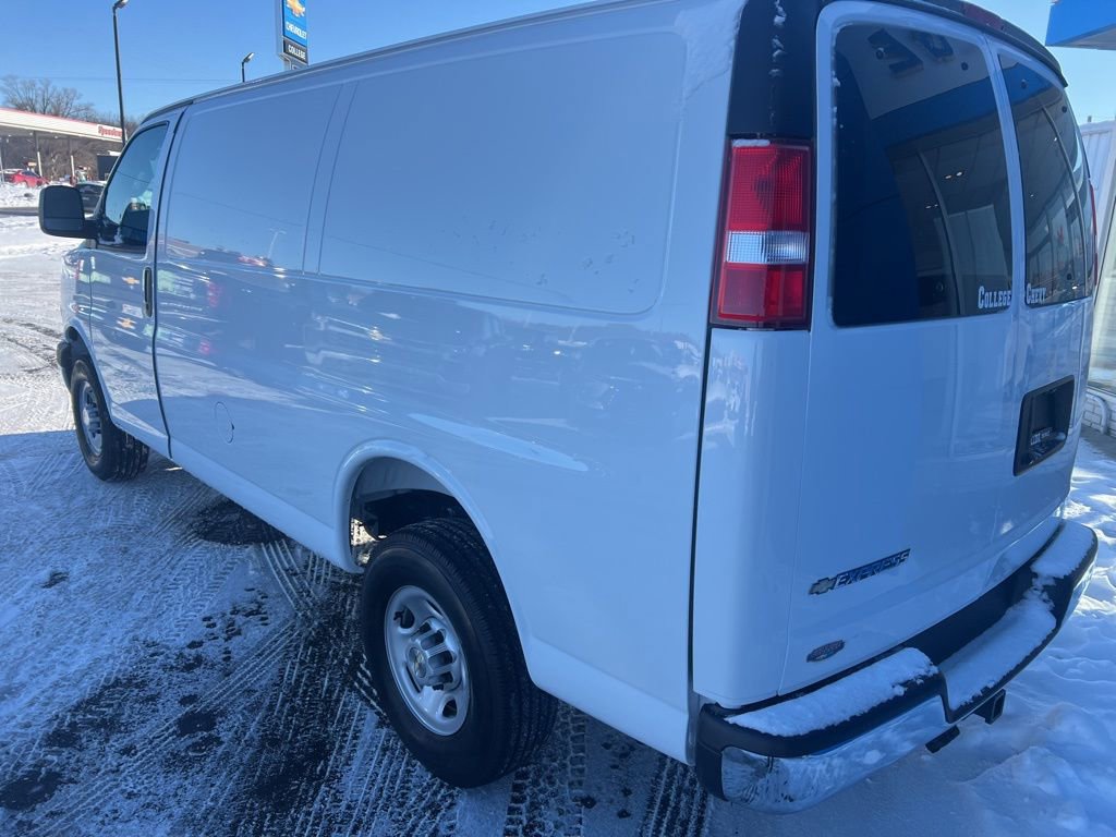 New 2025 Chevrolet Express 2500 Extended w/ Driver Convenience Package RWD image 8