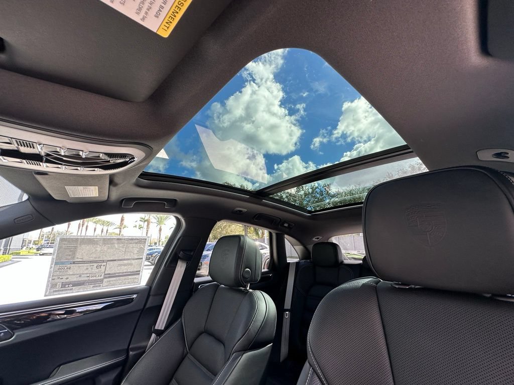 Certified 2026 Porsche Macan S AWD/4WD image 26