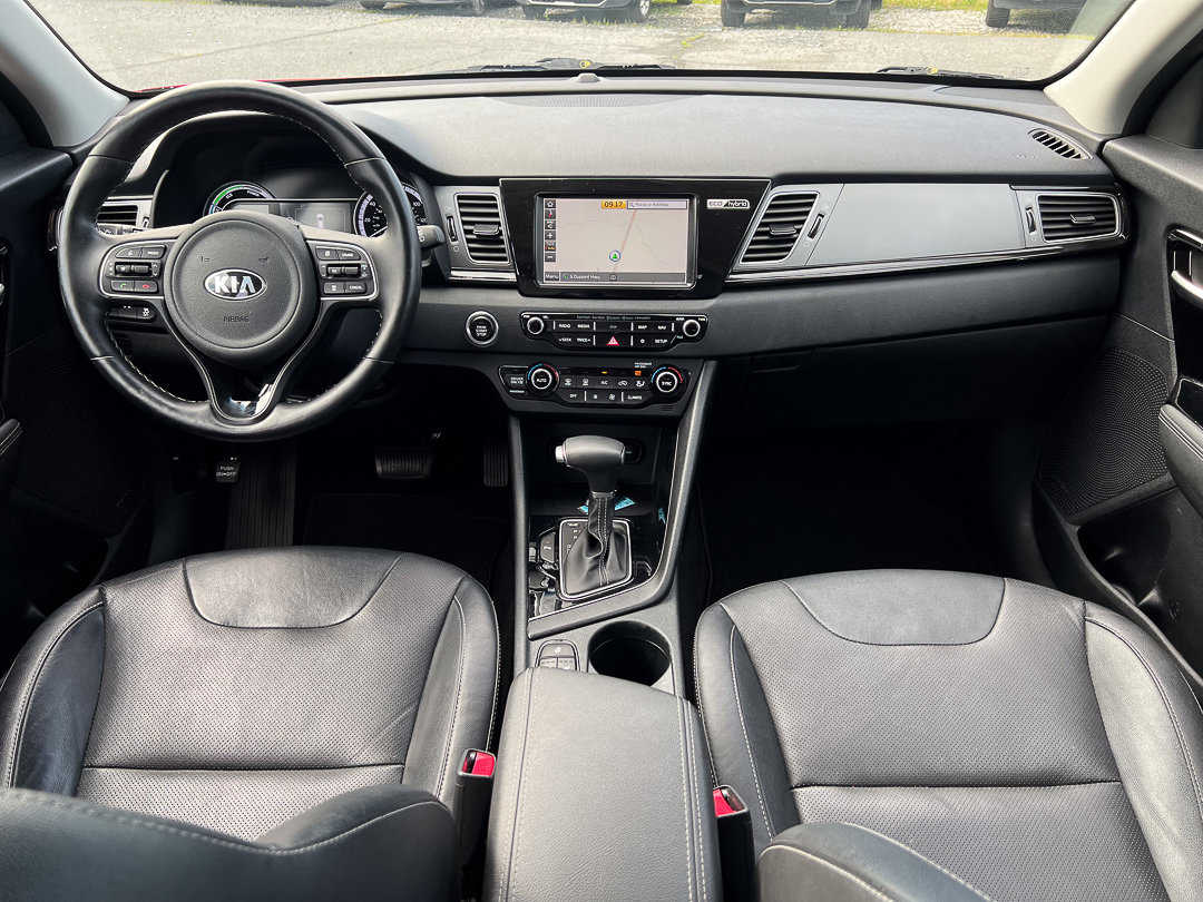 Used 2019 Kia Niro EX w/ Option Group 040 FWD image 28