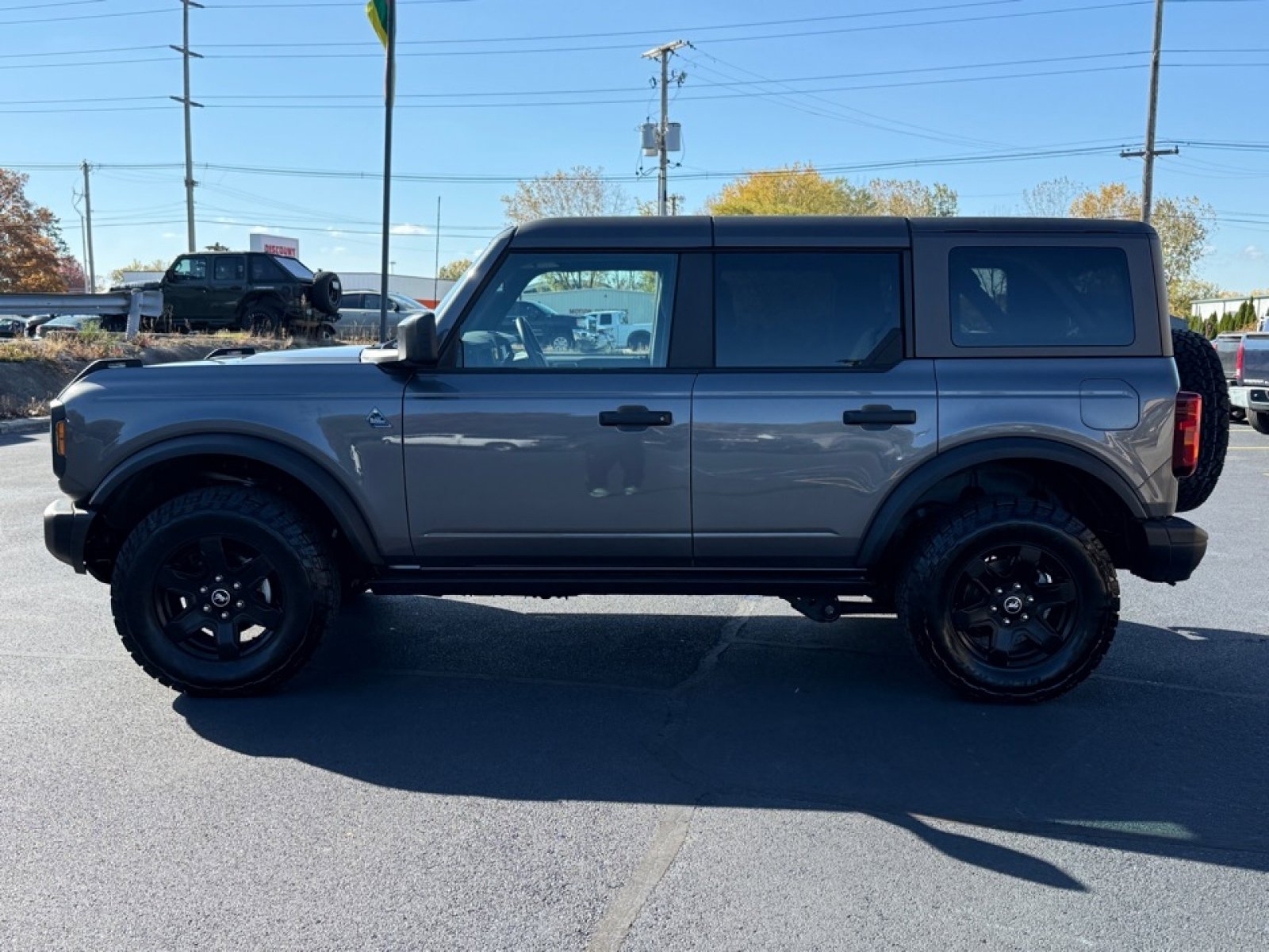 Used 2024 Ford Bronco Black Diamond image 5