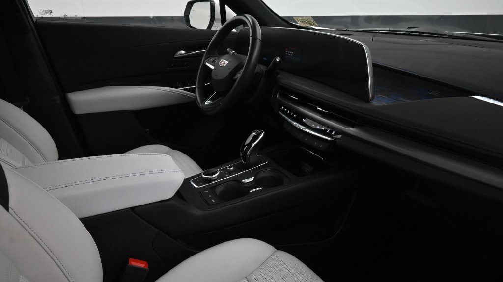 Certified 2024 Cadillac XT4 Sport FWD image 20