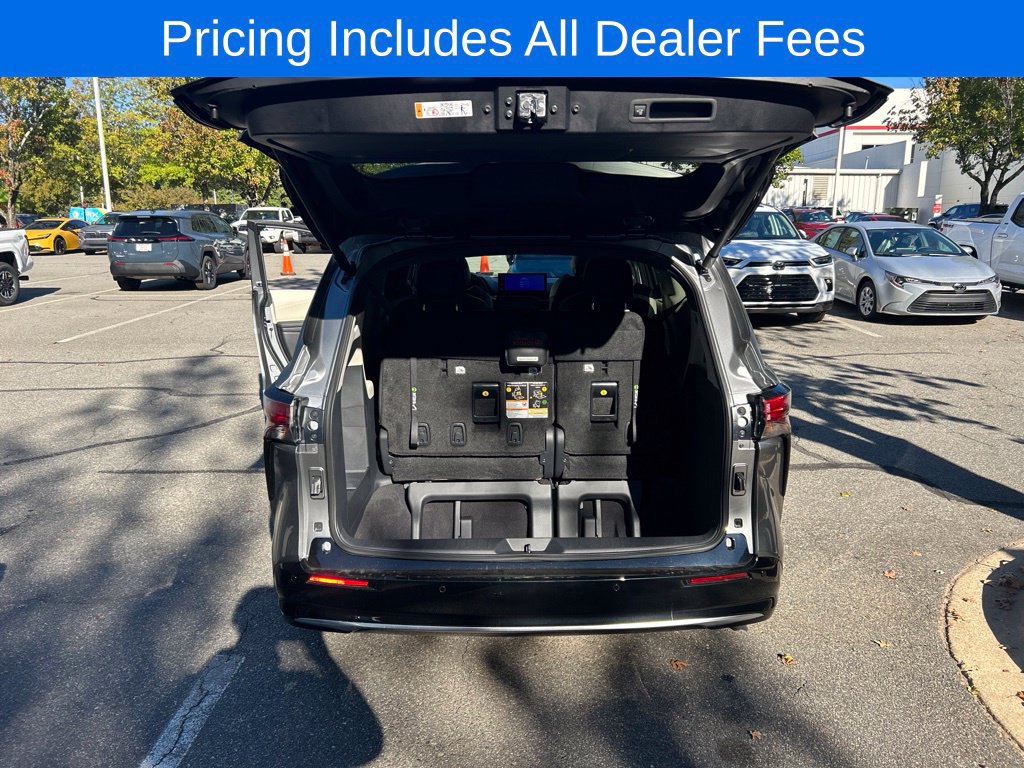 New 2026 Toyota Sienna Limited AWD/4WD image 19