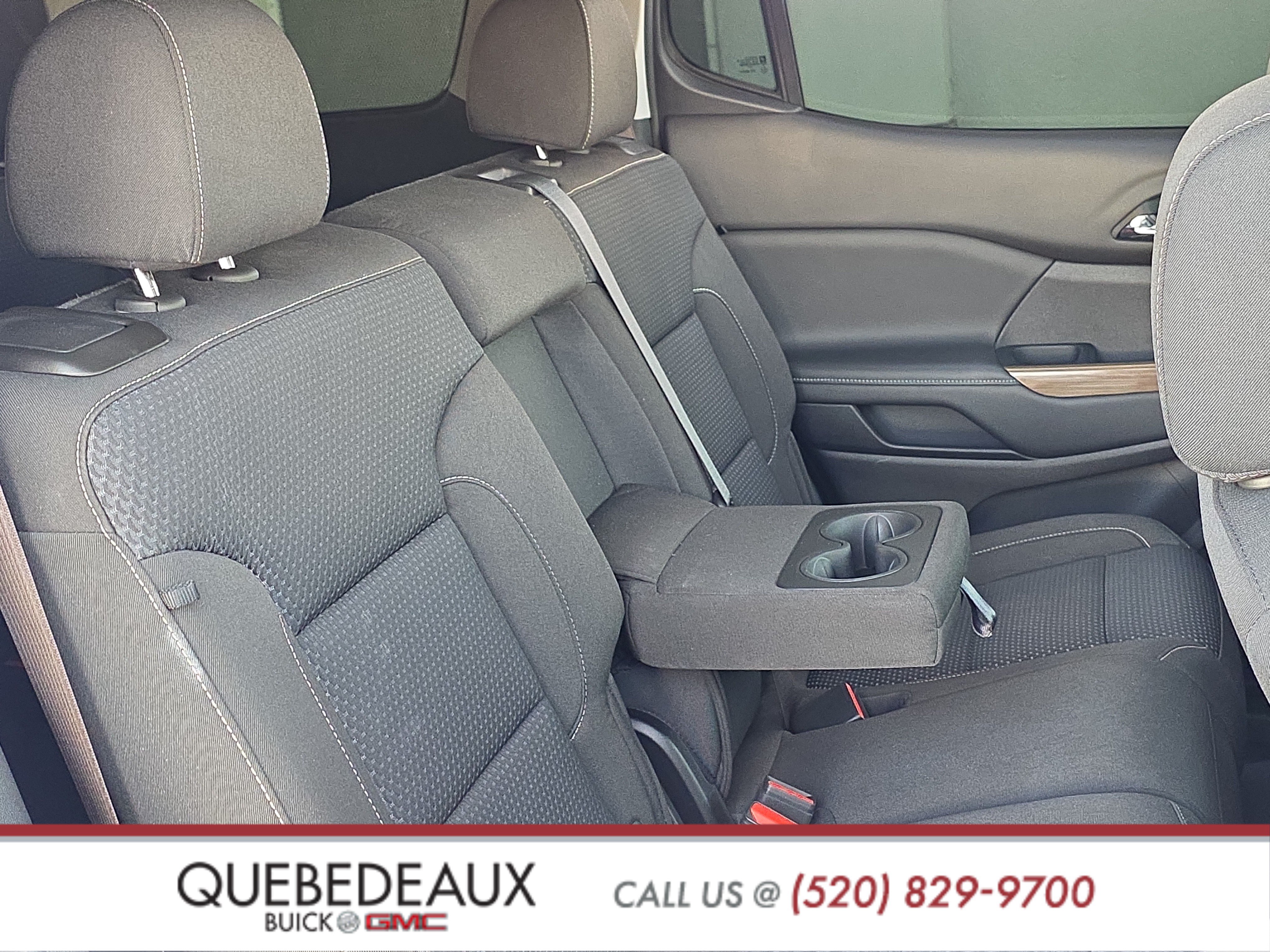 Used 2023 GMC Acadia SLE w/ Elevation Edition FWD image 26