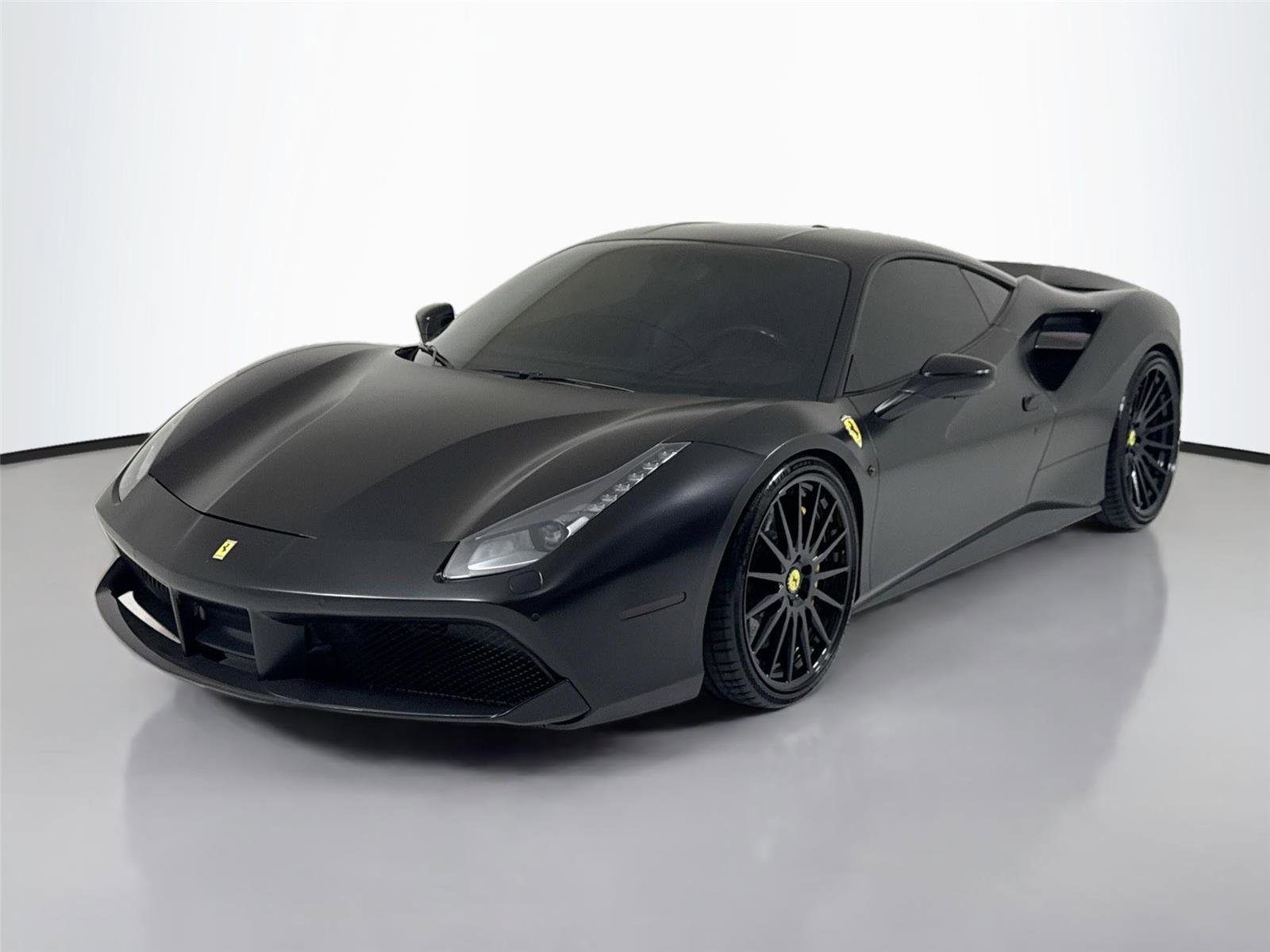 Used 2017 Ferrari 488 GTB RWD image 10