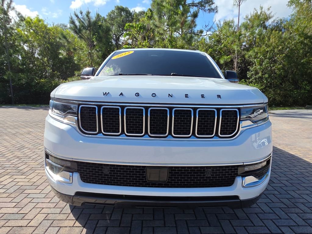 Used 2022 Jeep Wagoneer Series I AWD/4WD image 2