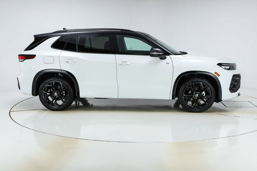 New 2026 Volkswagen Tiguan SE R-Line image 49