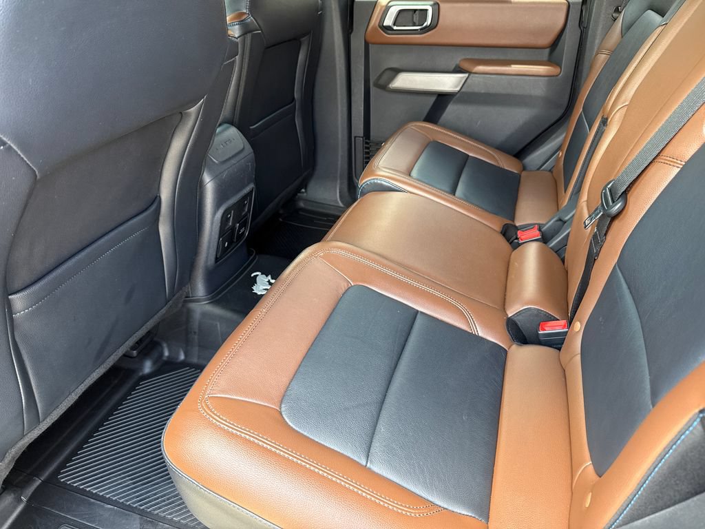 Used 2022 Ford Bronco Outer Banks AWD/4WD image 17