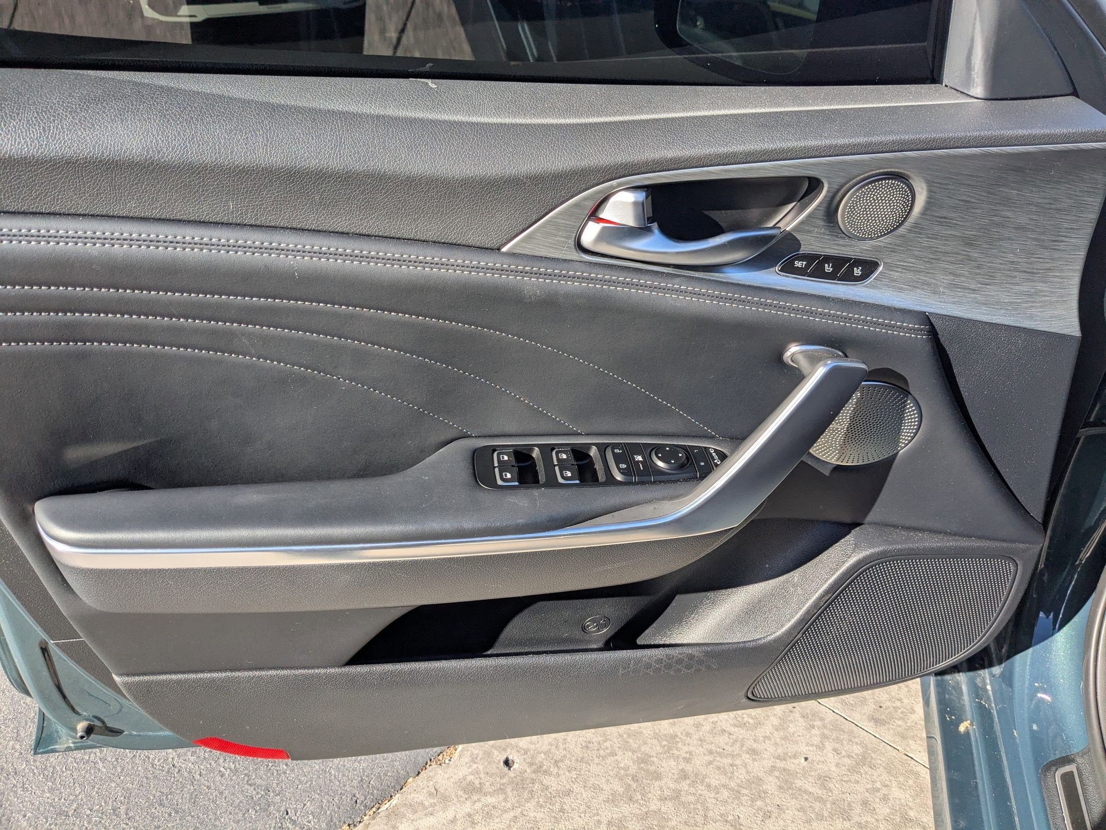 Used 2023 Kia Stinger GT2 image 15