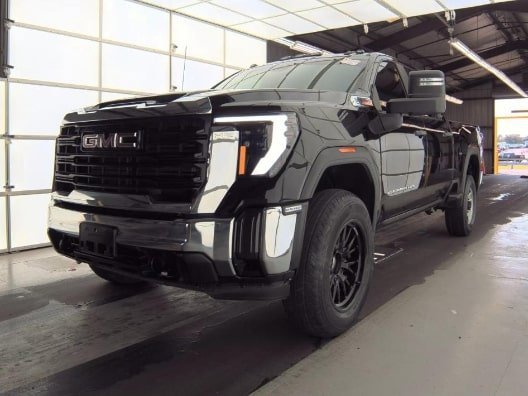 Used 2024 GMC Sierra 2500 Pro image 1