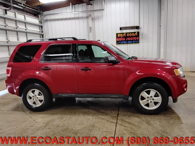 Used 2011 Ford Escape XLT w/ 202A Rapid Spec Order Code FWD image 2