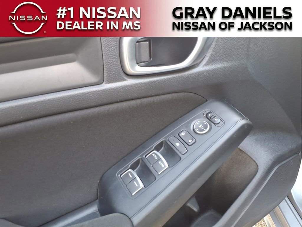 Used 2023 Honda Civic Sport image 11