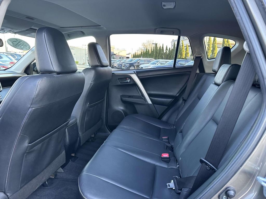 Used 2015 Toyota RAV4 Limited image 11
