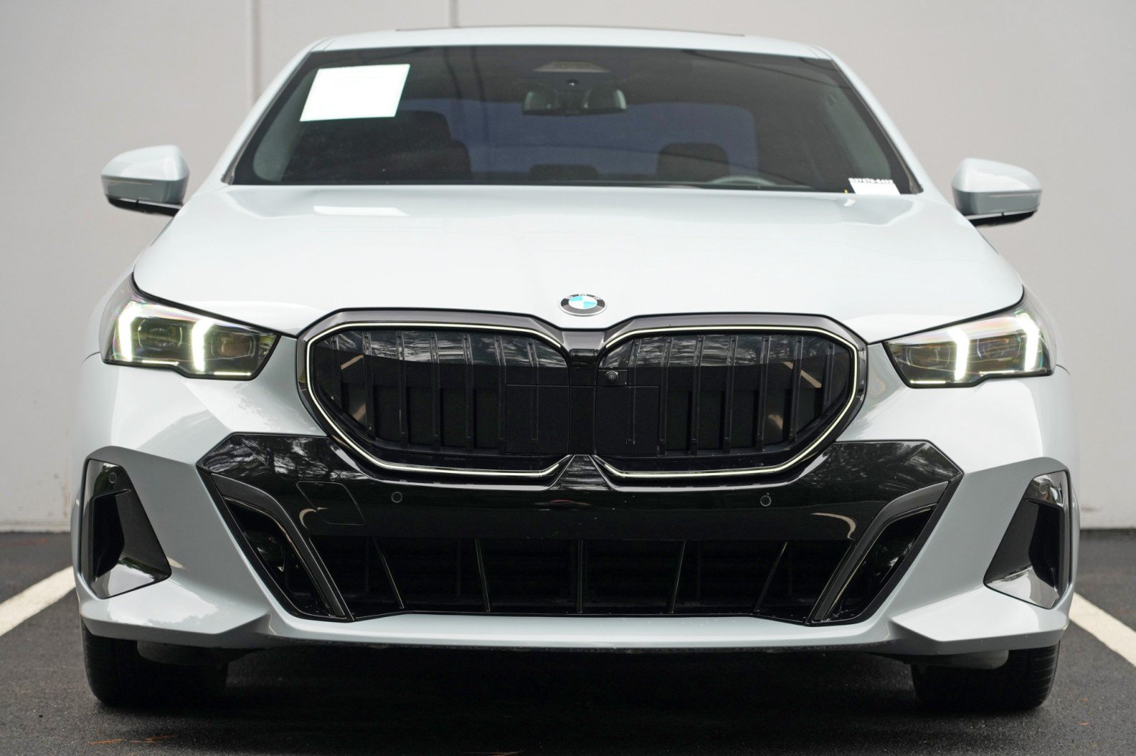 Used 2024 BMW 530i w/ M Sport Package RWD image 7
