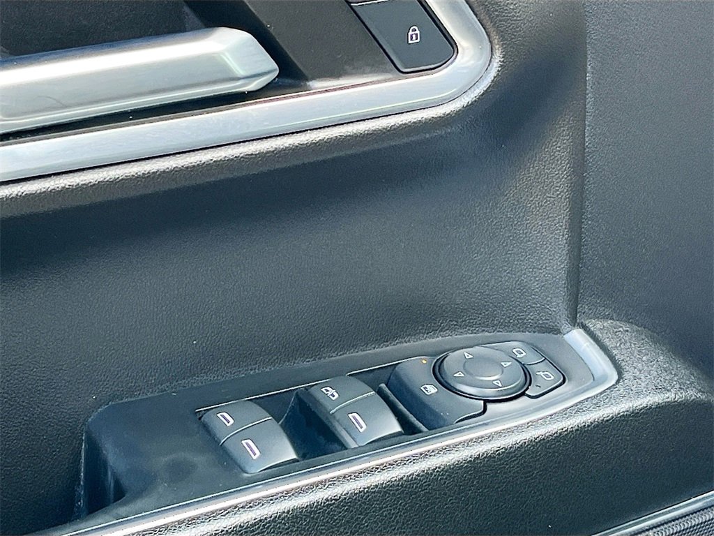 Used 2024 Chevrolet Silverado 1500 LT Trail Boss w/ Convenience Package II image 18