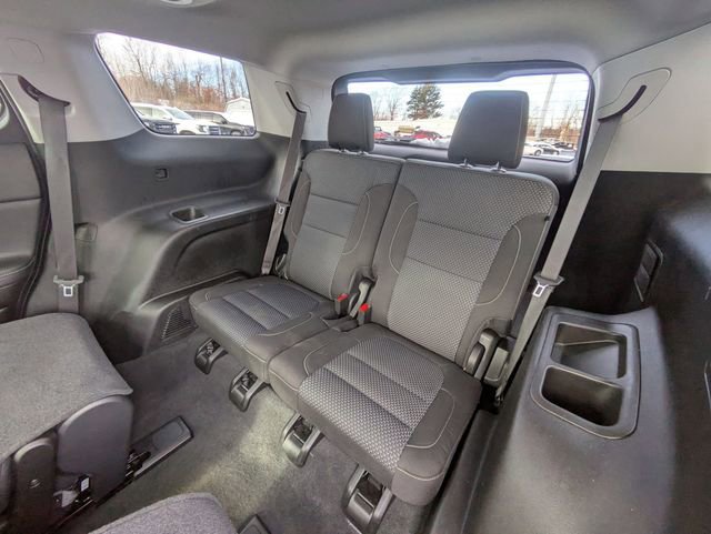 Used 2023 GMC Acadia SLE w/ Driver Convenience Package image 29