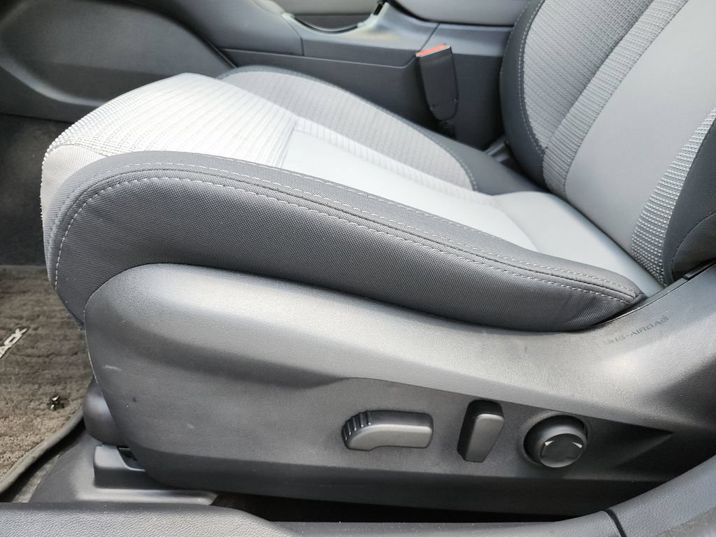 Used 2025 Subaru Outback Premium AWD/4WD image 18