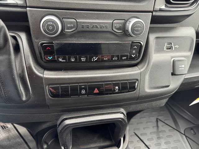 Used 2025 RAM ProMaster 2500 w/ Convenience Group image 23