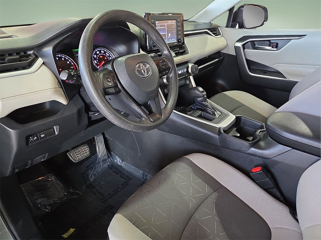 Certified 2020 Toyota RAV4 XLE image 21