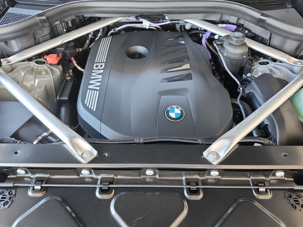 New 2026 BMW X5 xDrive40i w/ M Sport Package AWD/4WD image 38