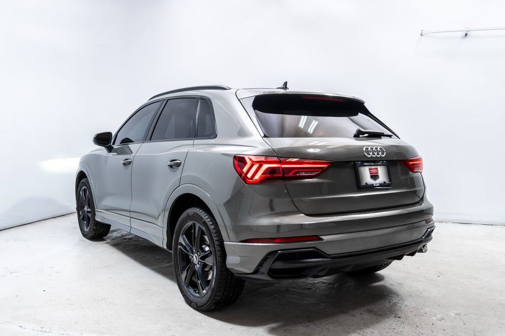Used 2022 Audi Q3 2.0T Premium Plus w/ Premium Plus Package AWD/4WD image 3