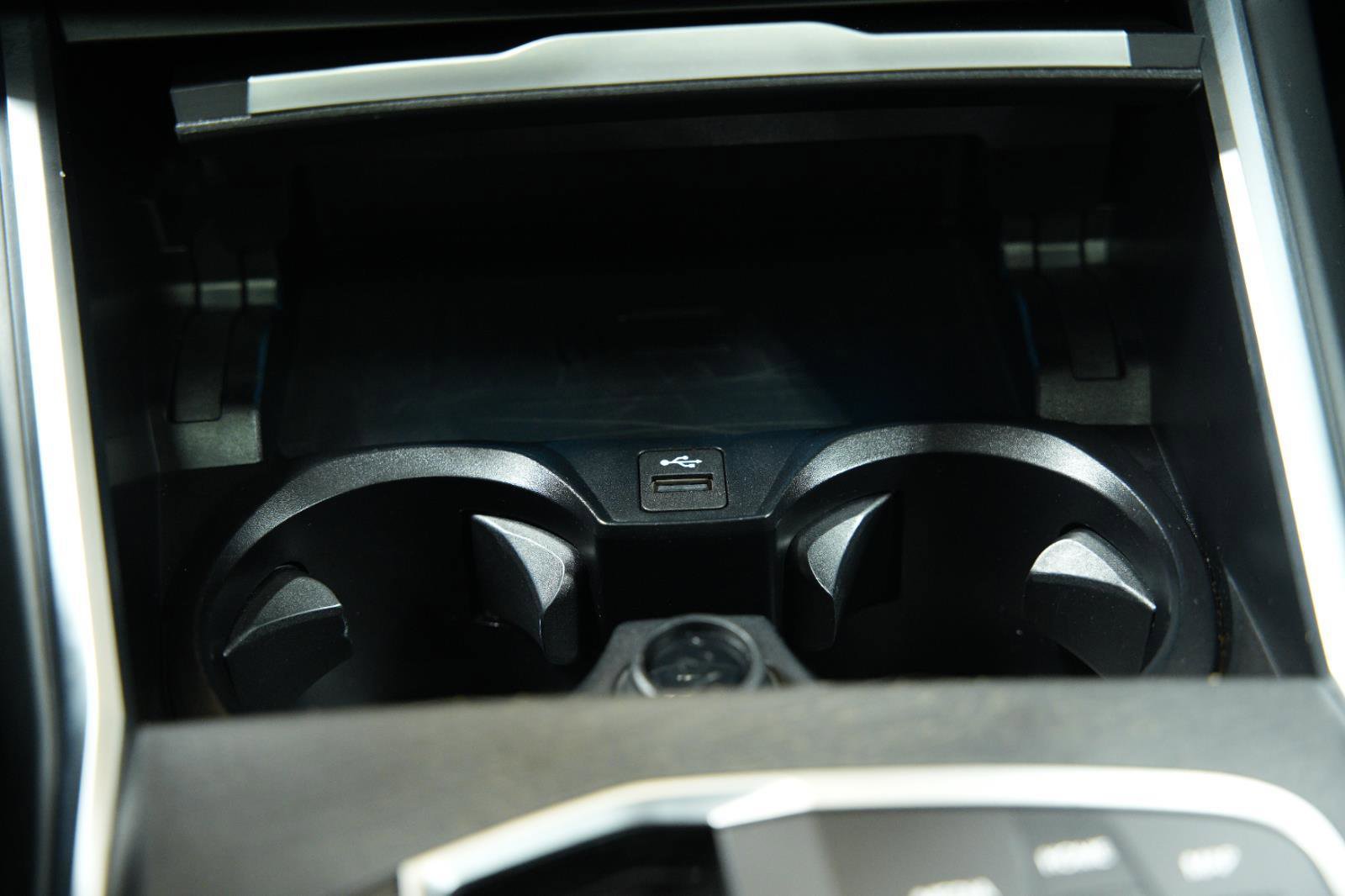 Used 2023 BMW 330e xDrive image 37