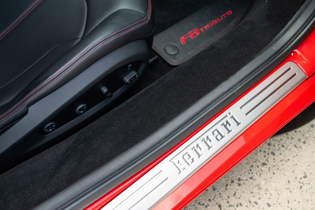 Used 2022 Ferrari F8 Tributo image 59