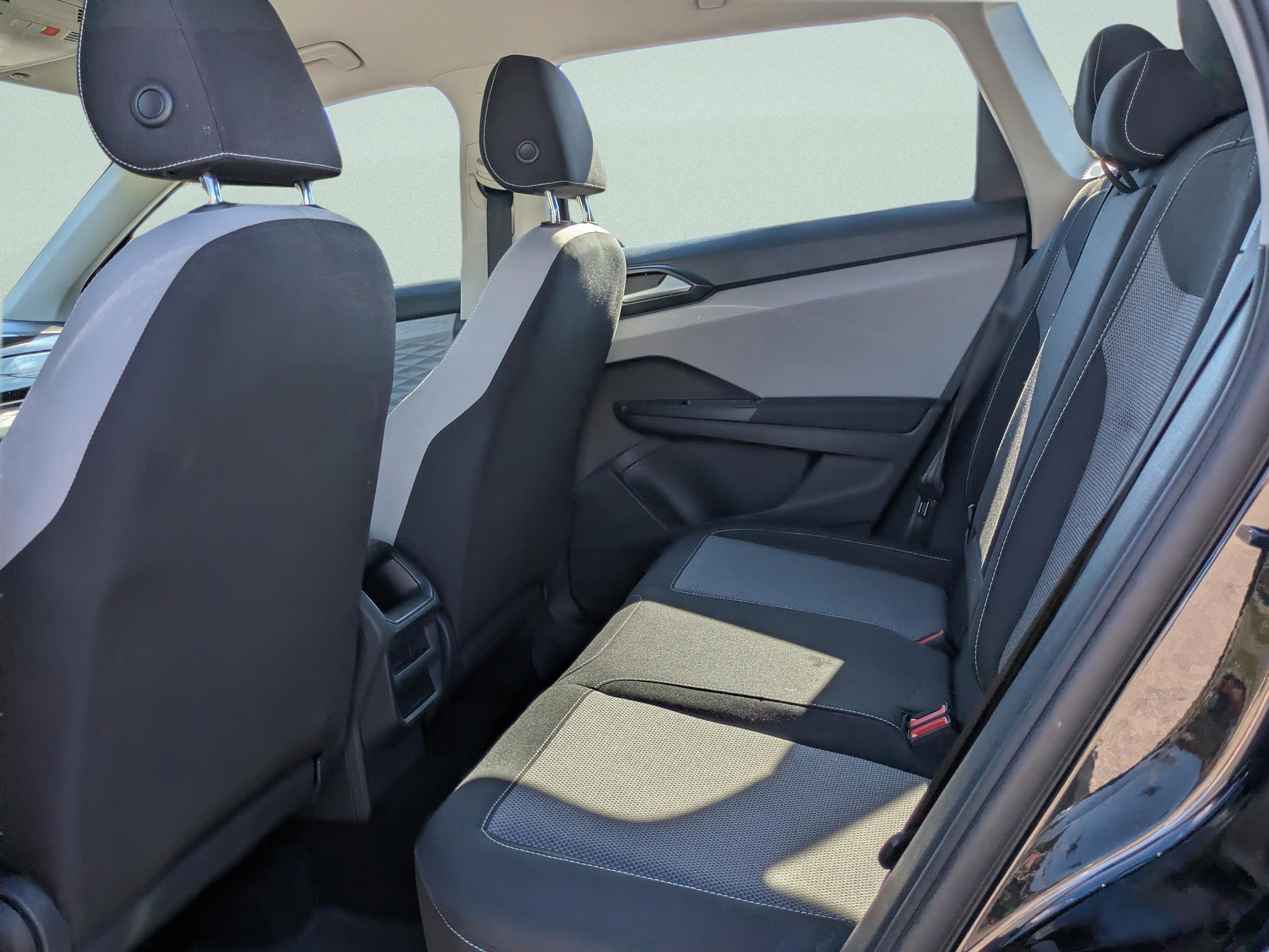 Used 2022 Volkswagen Taos S FWD image 12