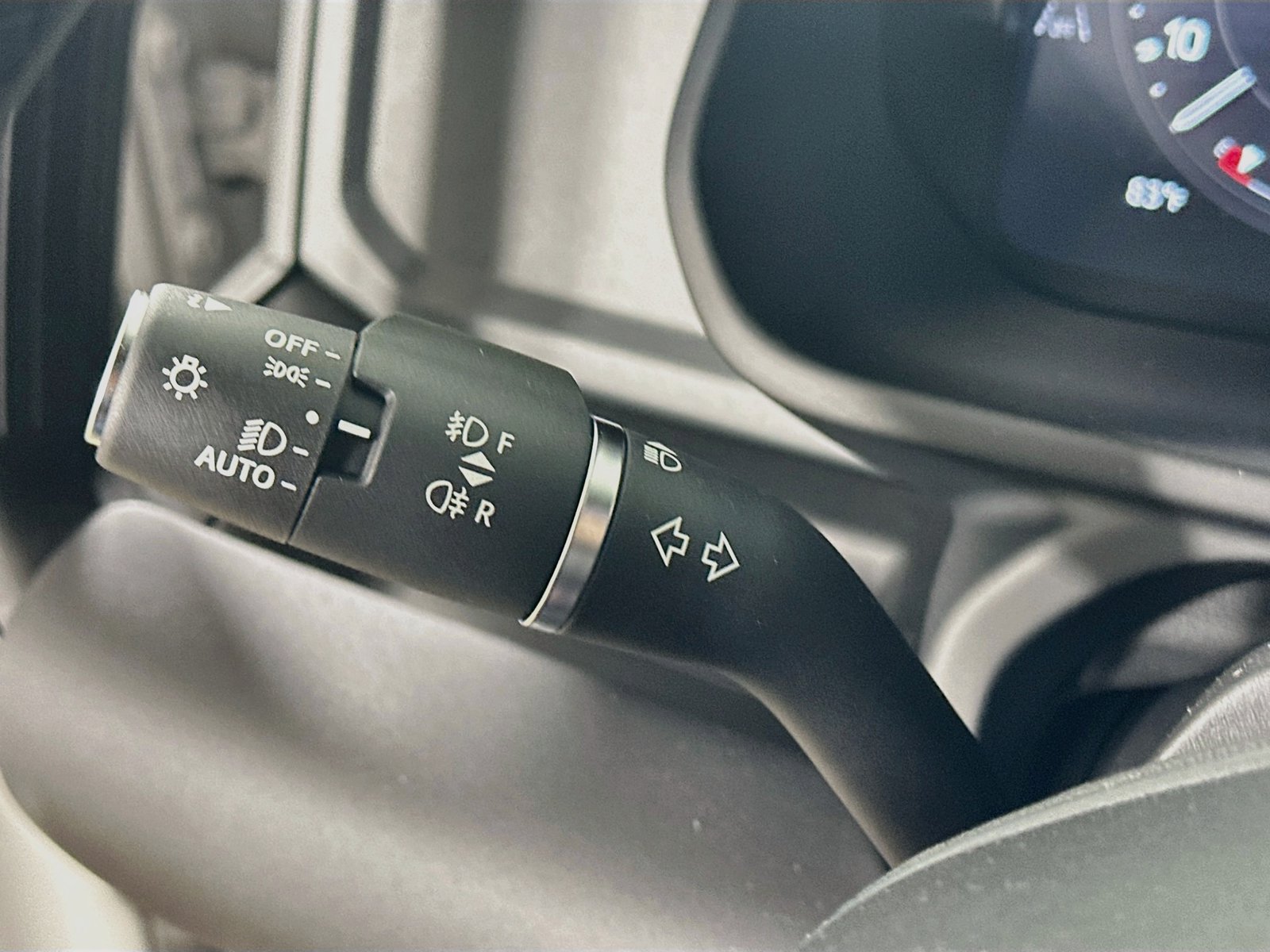 New 2026 Land Rover Defender 110 S AWD/4WD image 20