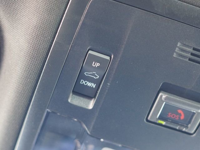 Used 2025 Lexus IS 350 F Sport w/ Accessory Package 2 image 41