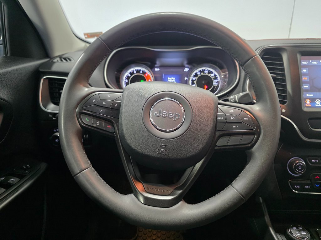 Used 2022 Jeep Cherokee Trailhawk w/ Trailer Tow Group image 4