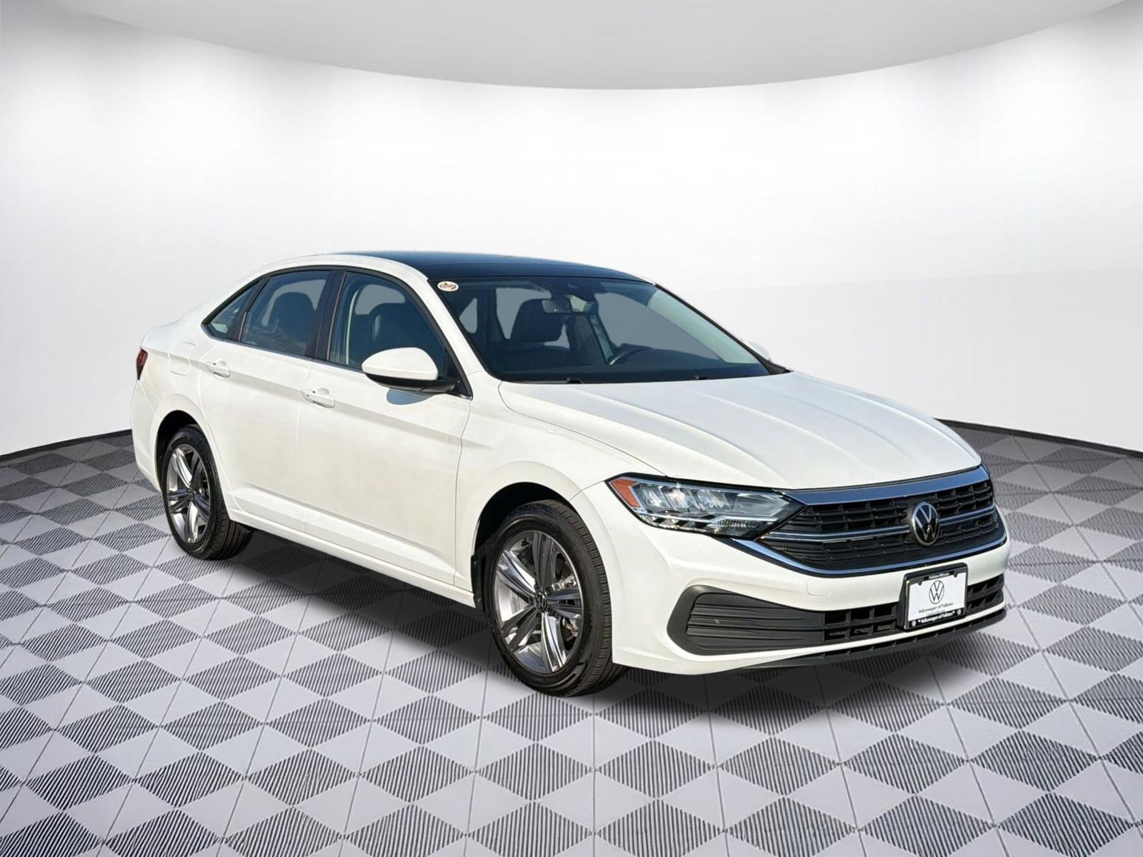 Certified 2022 Volkswagen Jetta SE FWD image 6