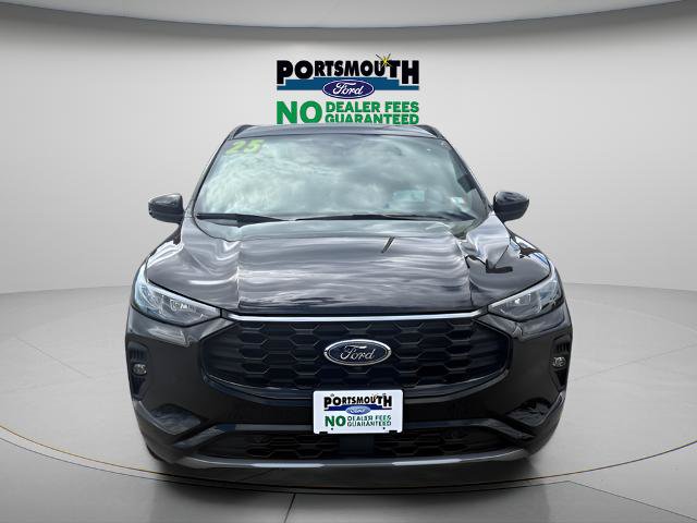 Certified 2025 Ford Escape ST-Line Elite w/ Premium Technology Package AWD/4WD image 10
