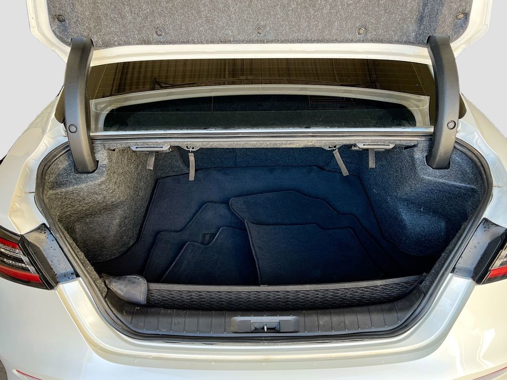 Used 2023 Nissan Maxima SR w/ Sport Mat Group image 29